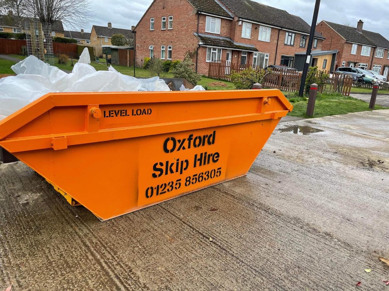 Reasons to hire a skip oxford skip hire